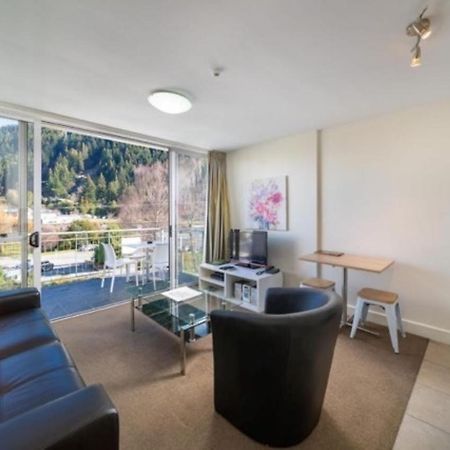 Mountain View City Apartment Куийнстаун Екстериор снимка