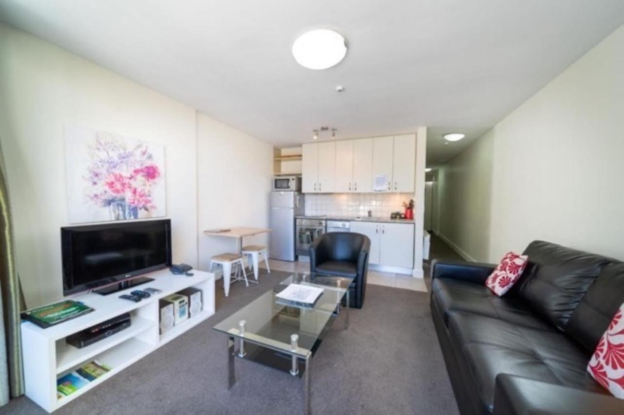 Mountain View City Apartment Куийнстаун Екстериор снимка
