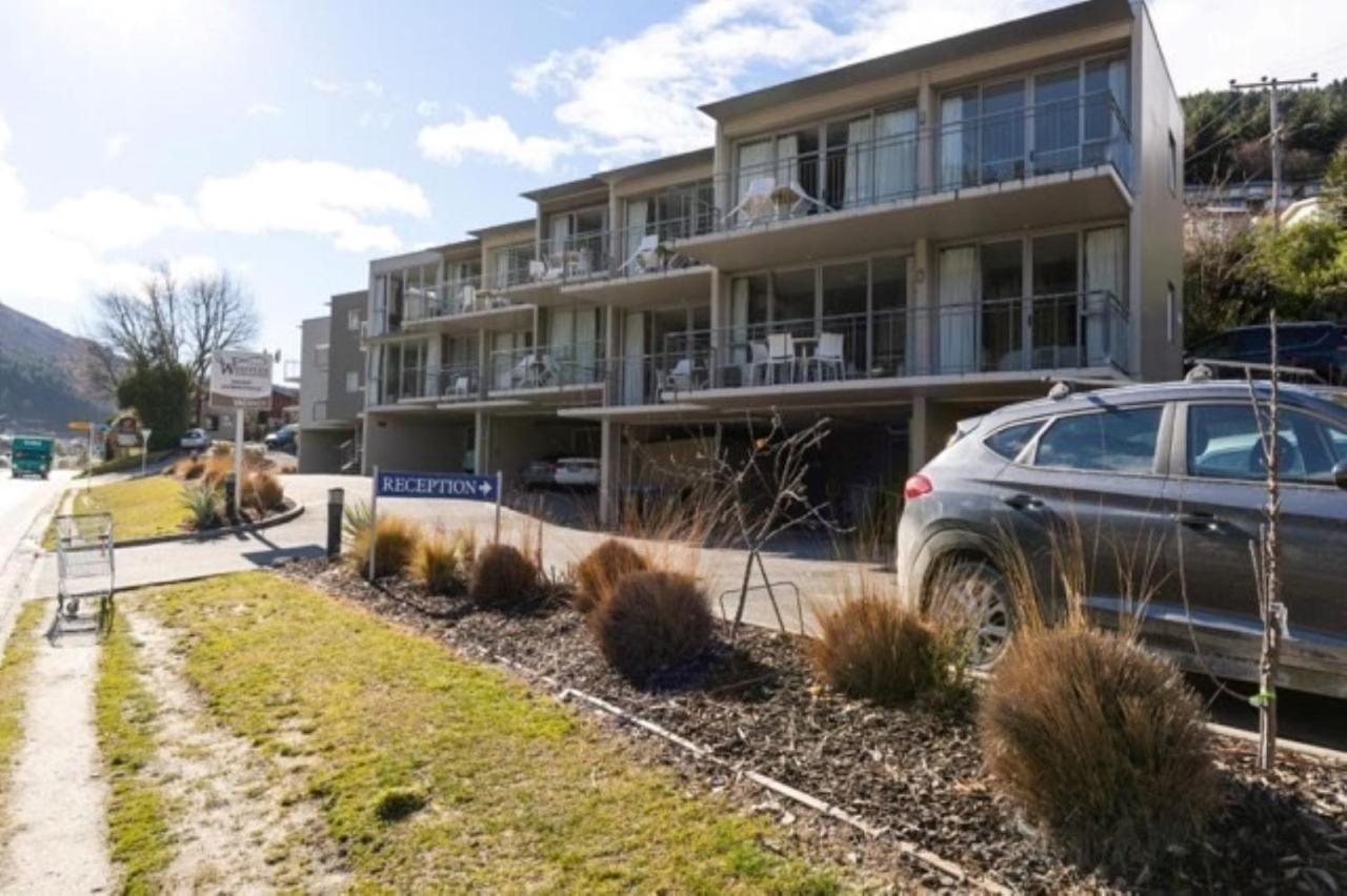 Mountain View City Apartment Куийнстаун Екстериор снимка